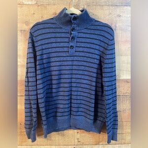 American Eagle Striped Classic Fit Sweater